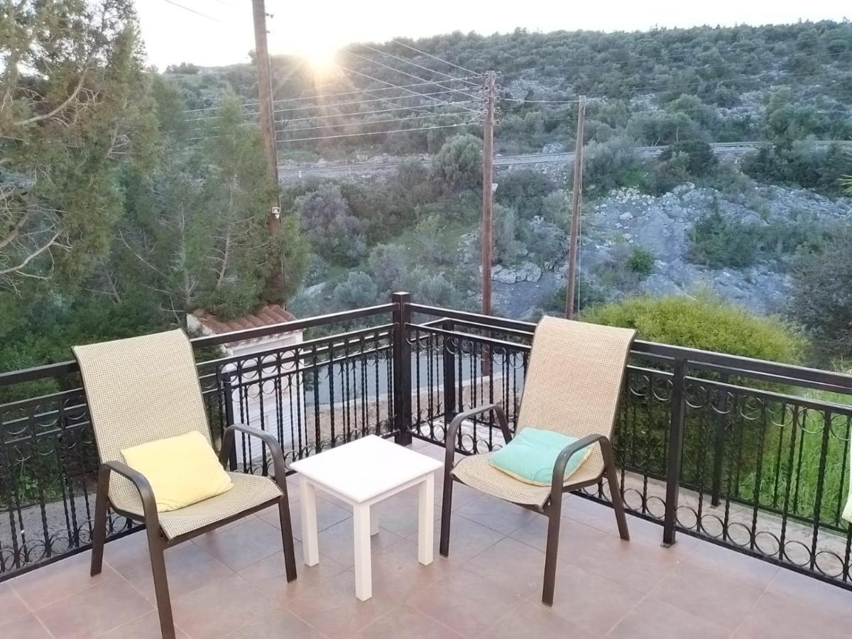 Villa Chrysanthemum Neo Chorio Exterior foto