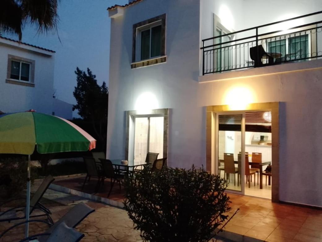 Villa Chrysanthemum Neo Chorio Exterior foto